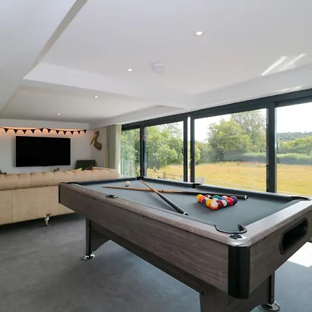 Number 7 * Bristol