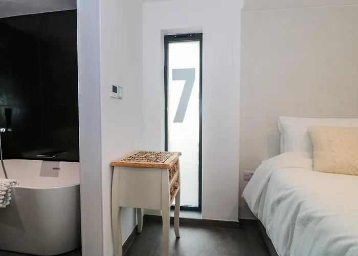 Number 7 Holiday home Bristol